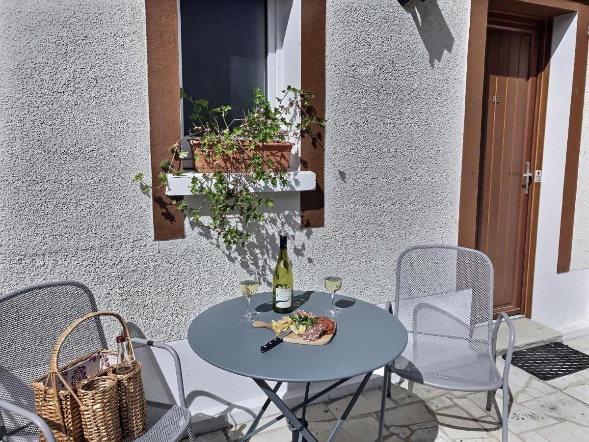 Logis Hotel Du Cygne Брасьо Екстериор снимка