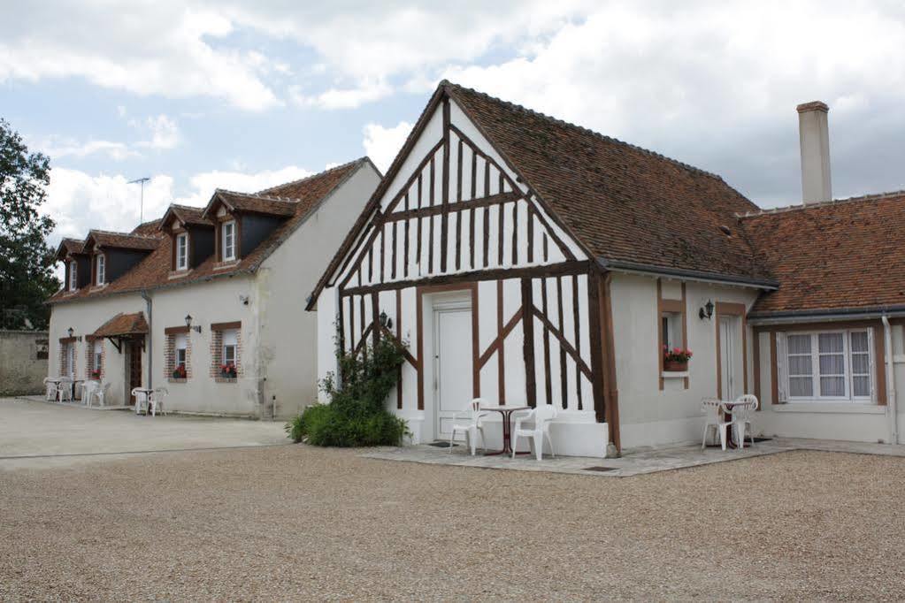 Logis Hotel Du Cygne Брасьо Екстериор снимка